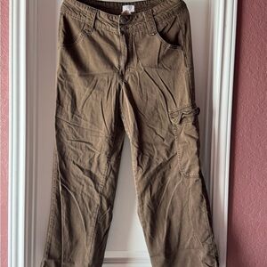 Time and Tru Brown Cargo Pants